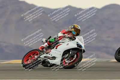 media/Jan-14-2023-SoCal Trackdays (Sat) [[497694156f]]/Turn 9 Set 2 (1130am)/